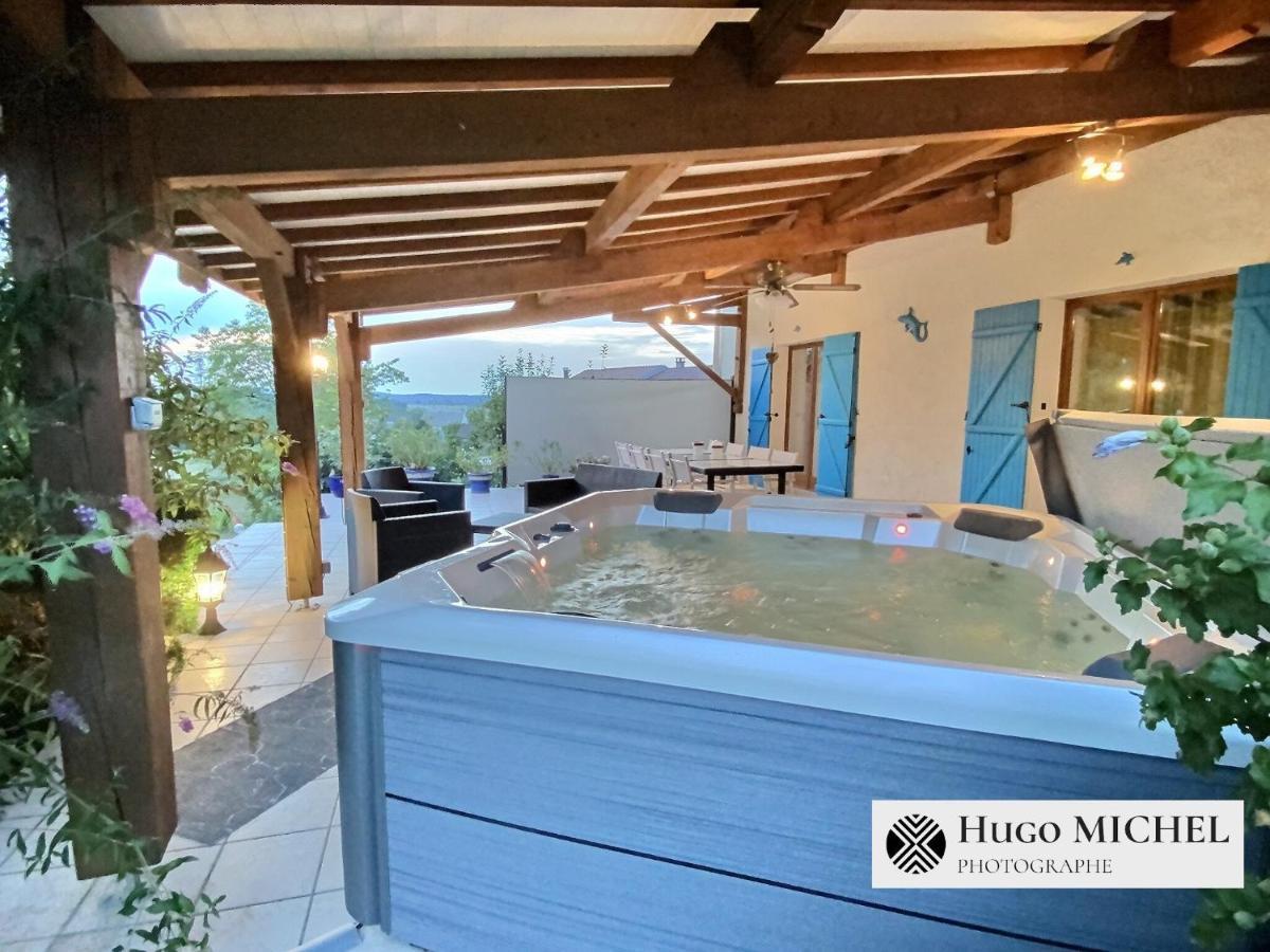 Les Volets Bleus Villa La Chapelle-aux-Bois Bagian luar foto